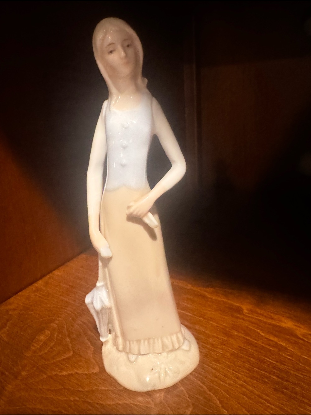 Porcelain Figurine in White and Cream - Decorative Home Accent